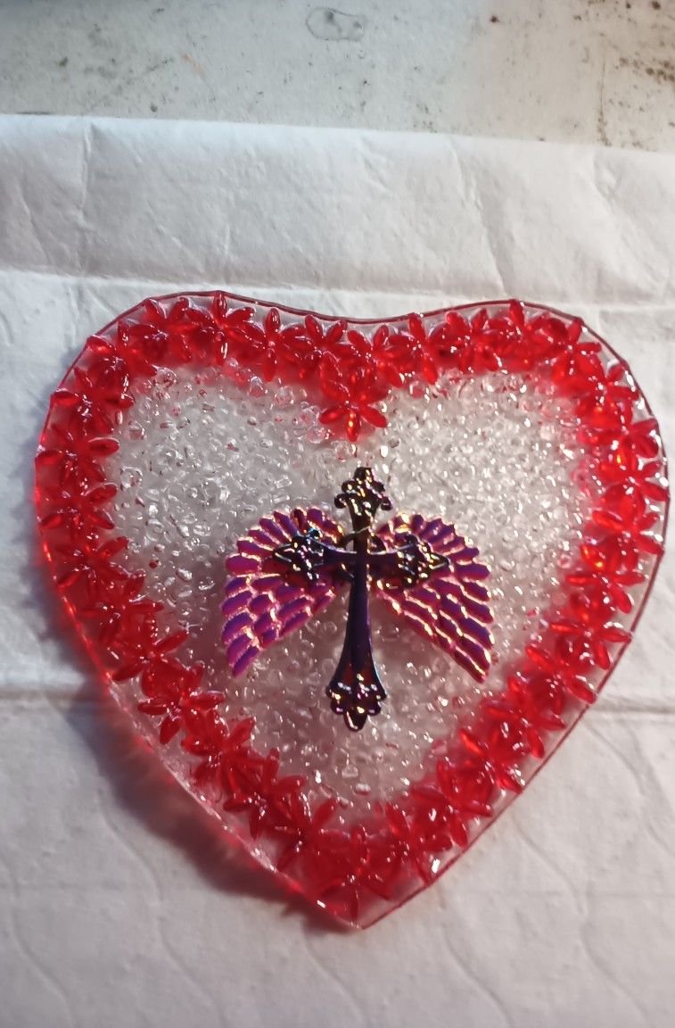 Heart w/angel wings and cross