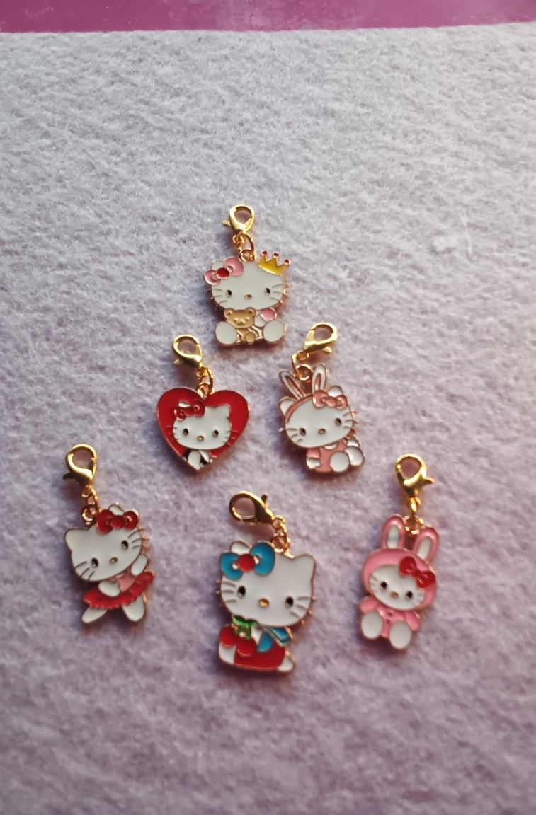 Hello kitty zipper pulls