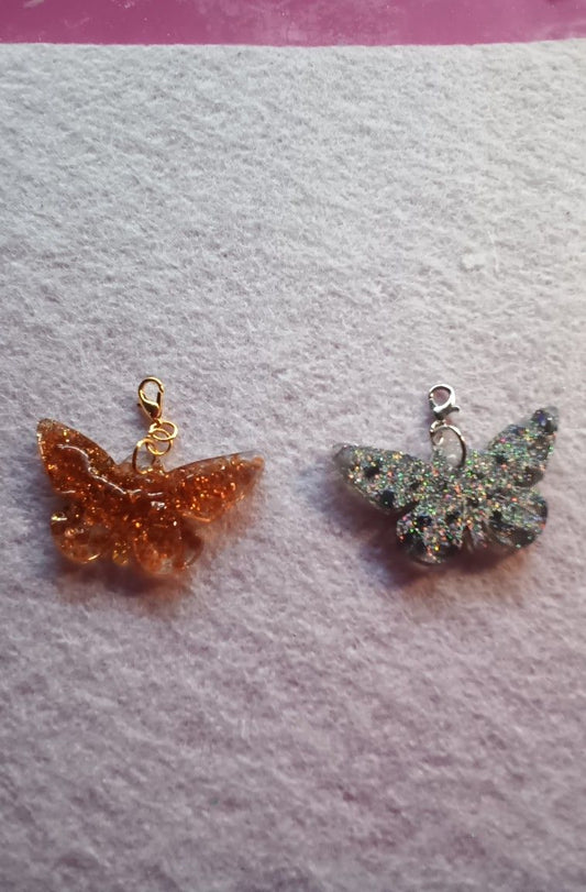 Butterfly zipper pulls