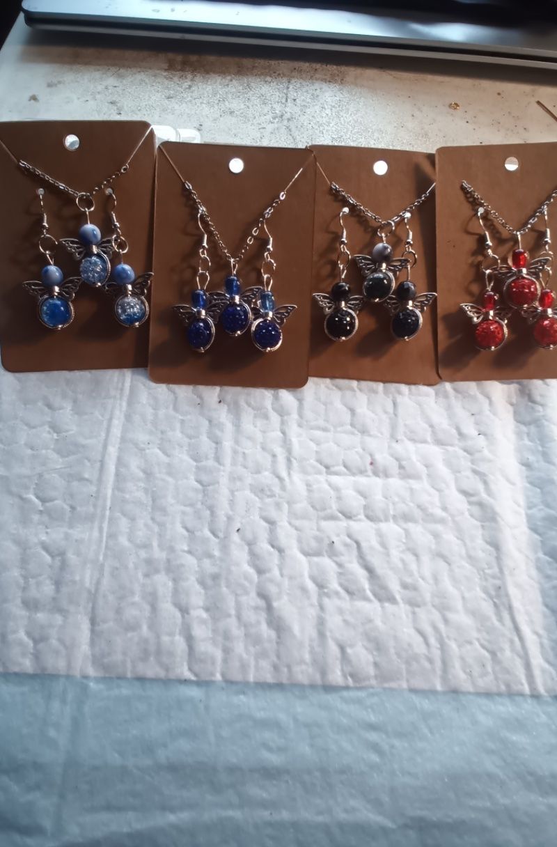 angel earrings/necklace set silver