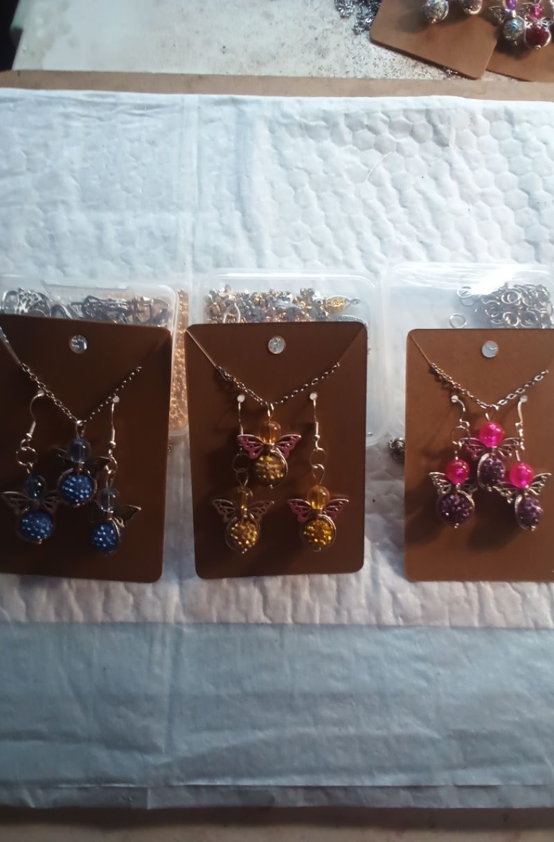 angel earrings/necklace set silver