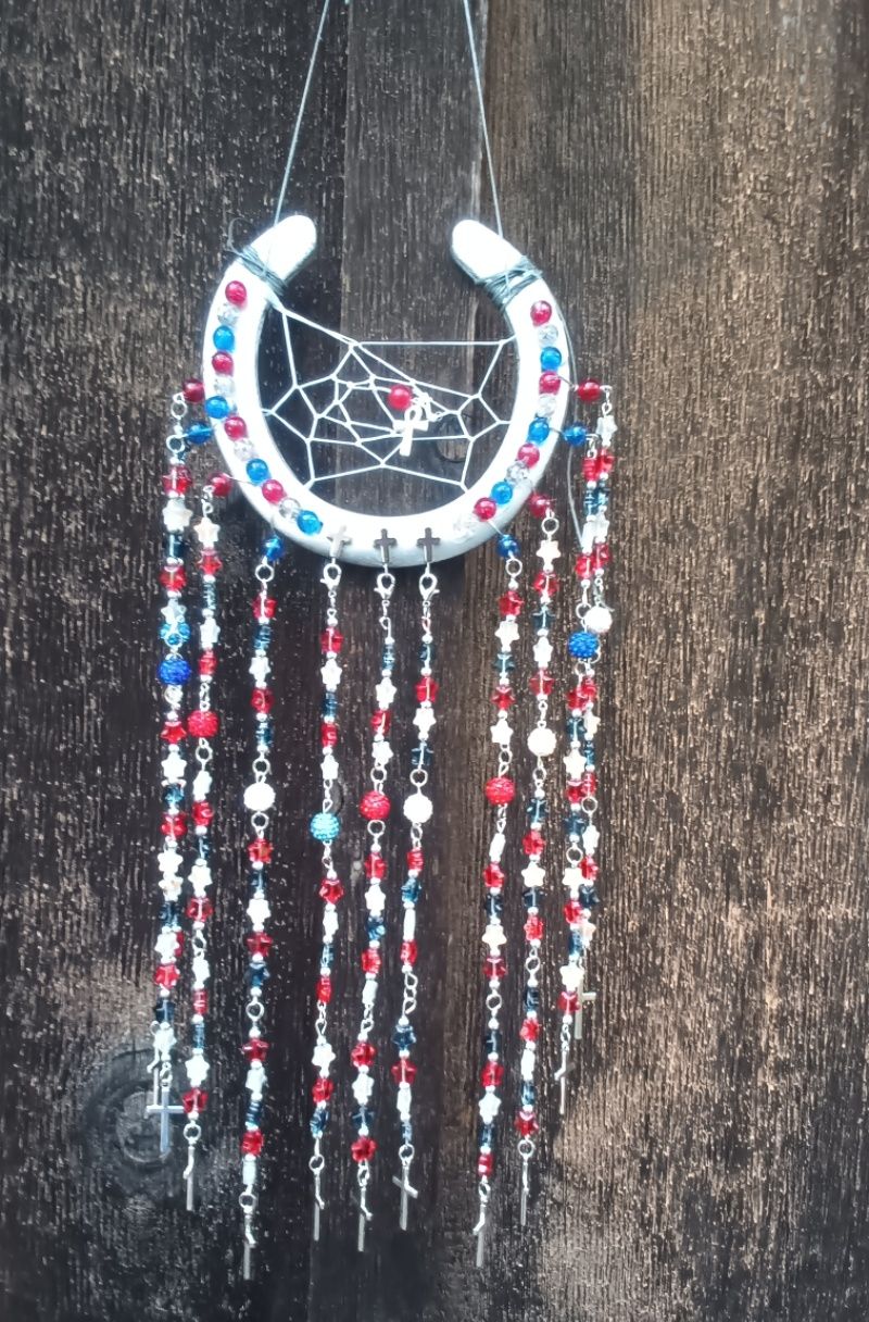 Horse shoe sun catcher