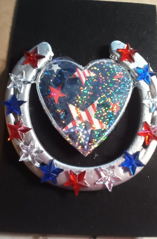 Decorated real horse shoes
